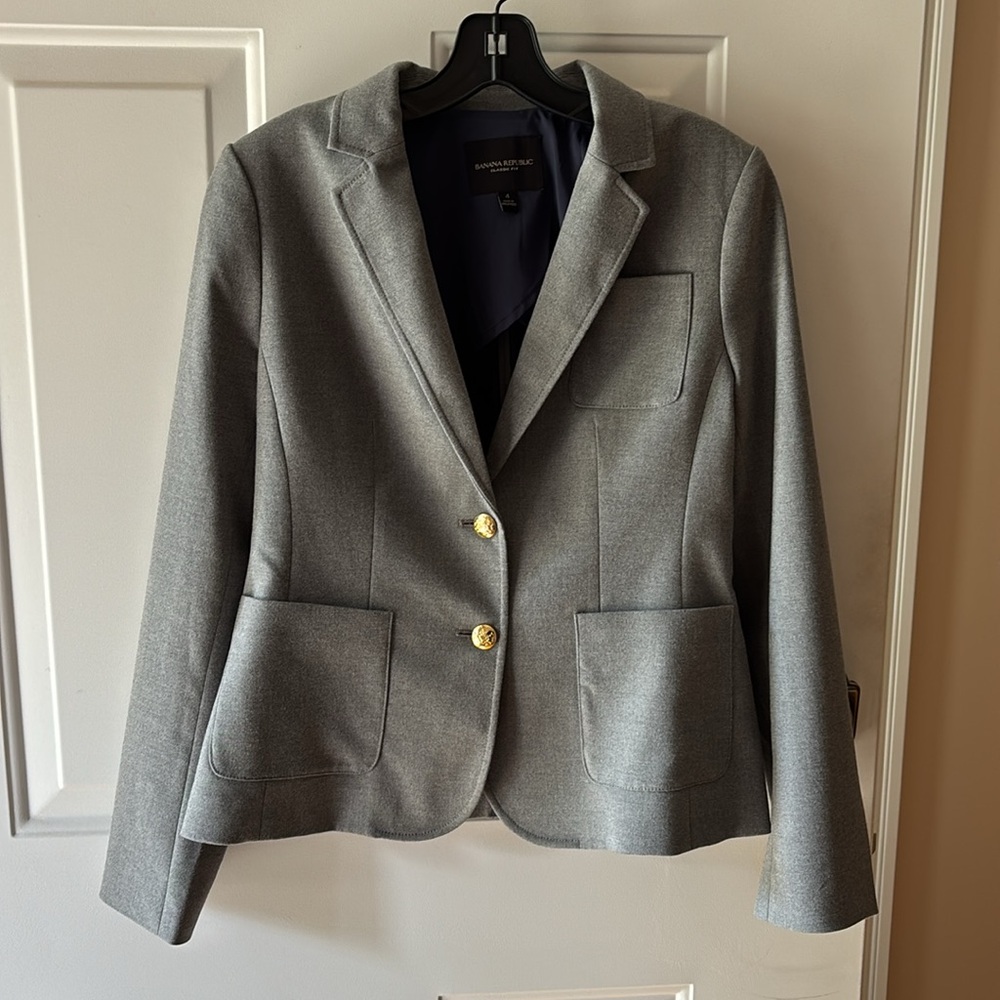 Banana Republic Classic Fit Career Blazer Size 4 Office Minimalist